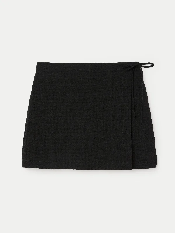 The Seersucker Mini Skirt in Black